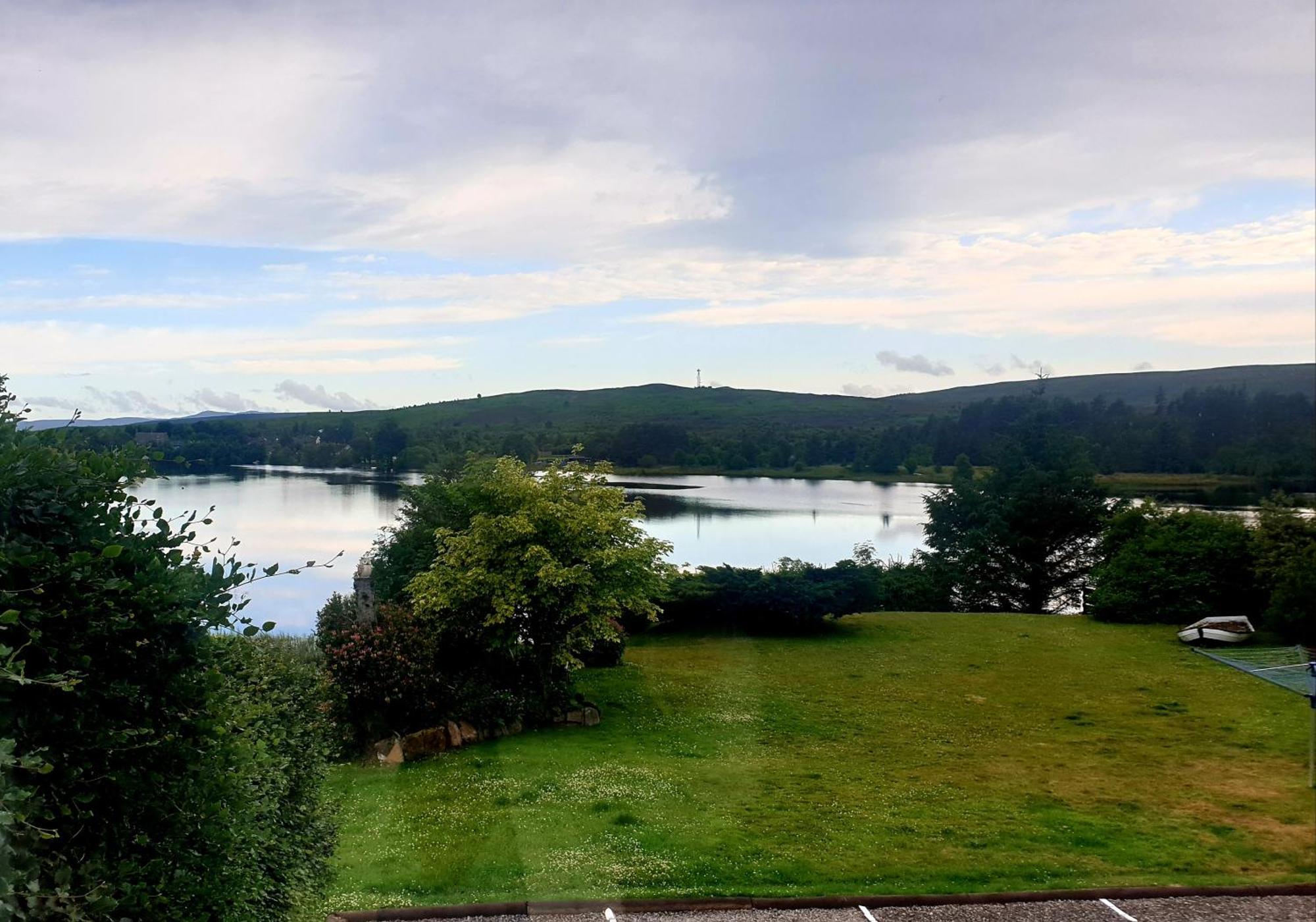 Loch View, Pensión